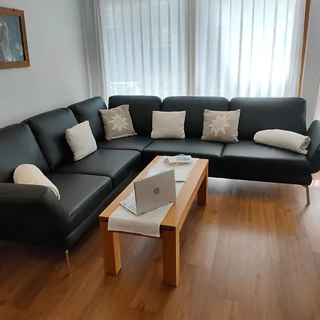 Jolimont Apartment