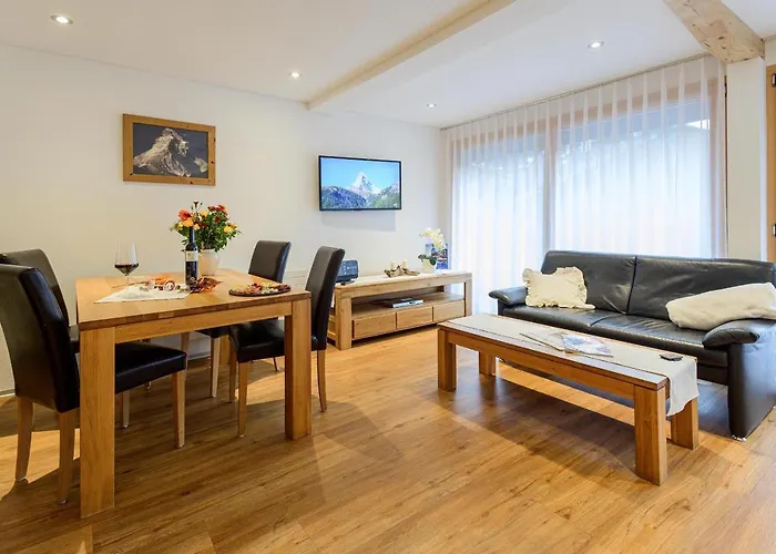 졸리몬트 아파트먼트