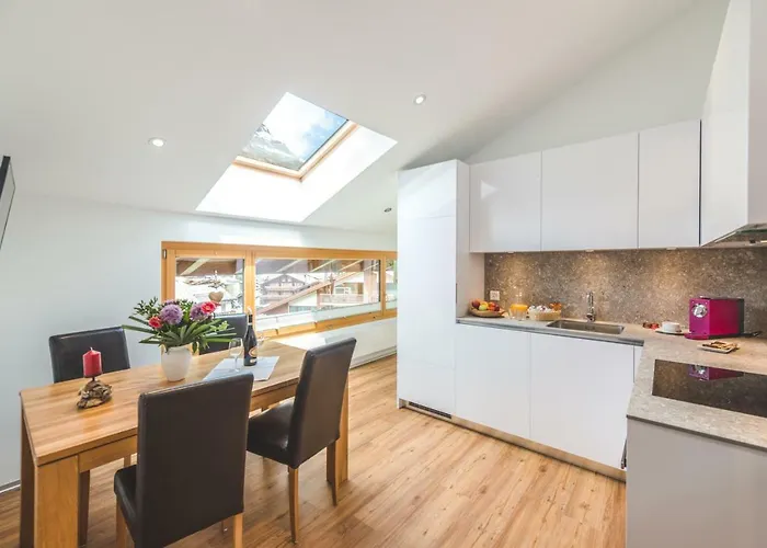 졸리몬트 아파트먼트